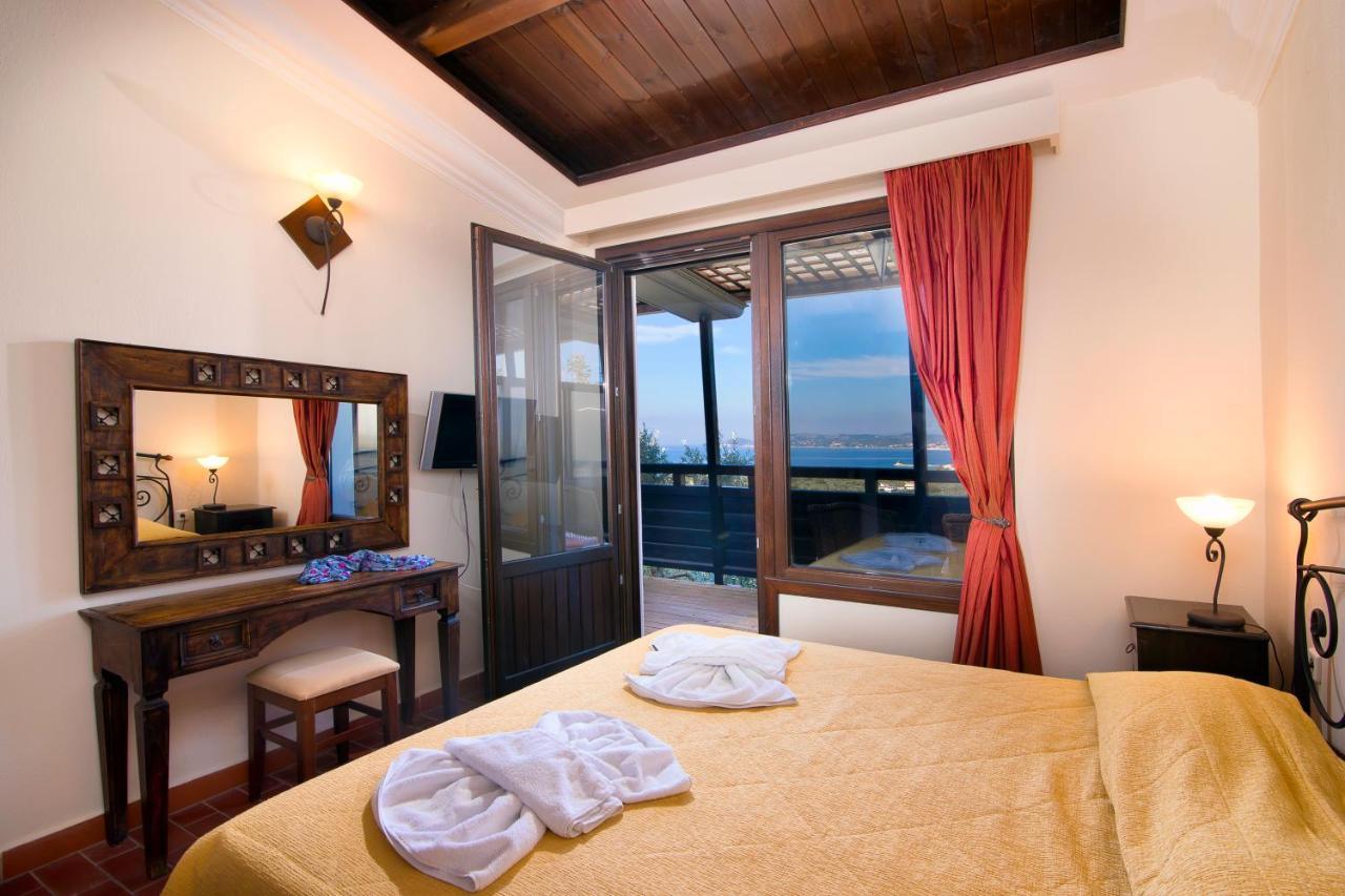Kallisti Hotel Potos Luaran gambar