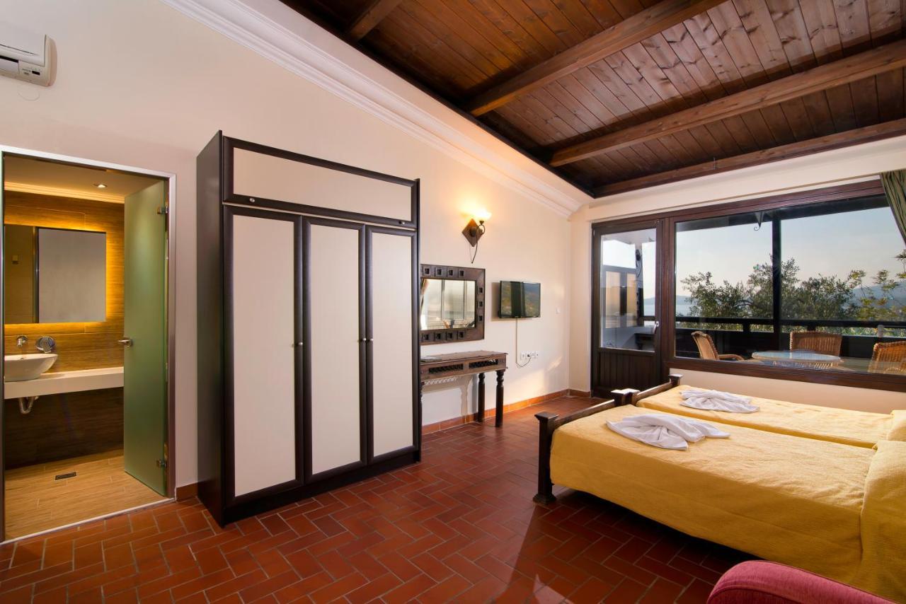 Kallisti Hotel Potos Luaran gambar