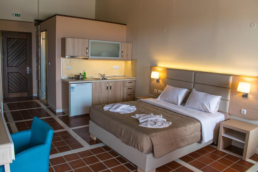 Kallisti Hotel Potos Luaran gambar