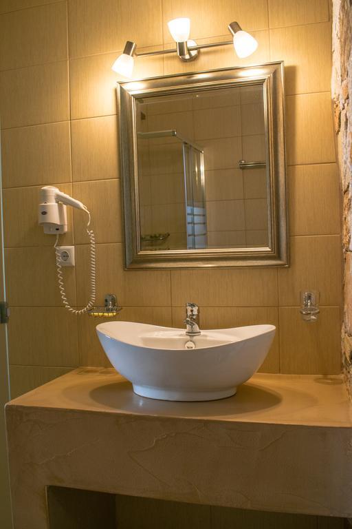 Kallisti Hotel Potos Luaran gambar
