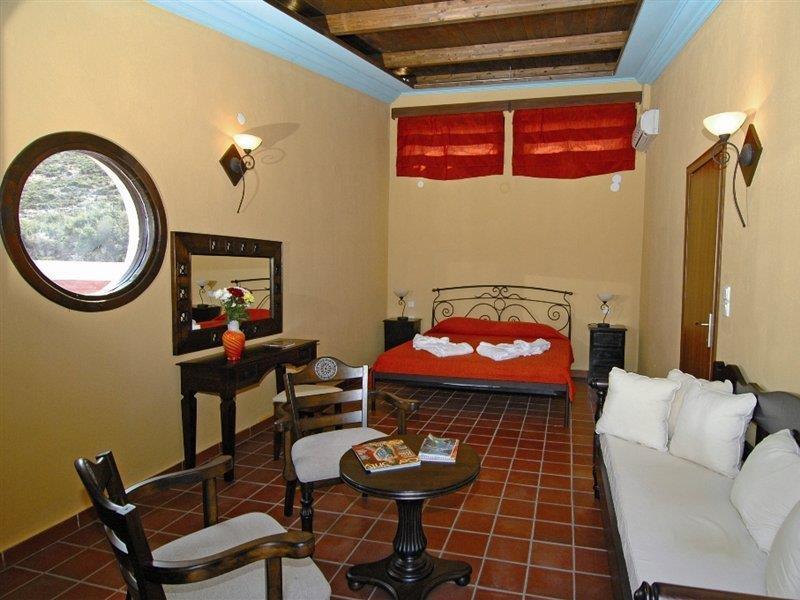 Kallisti Hotel Potos Luaran gambar